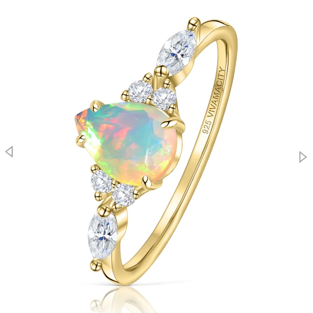 Vivamacity Aurora ring, gold and opal